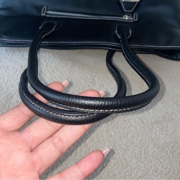 Victoria's Secret‎ Black Faux Leather Handbag Shoulder Bag - Picture 4 of 8